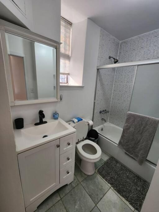 Spacious 3 Bedroom Apartment Mins To Nyc! 联城 外观 照片